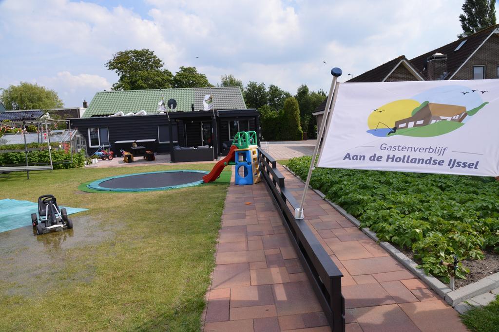 Guest House Aan De Hollandse Ijssel Montfoort Екстериор снимка
