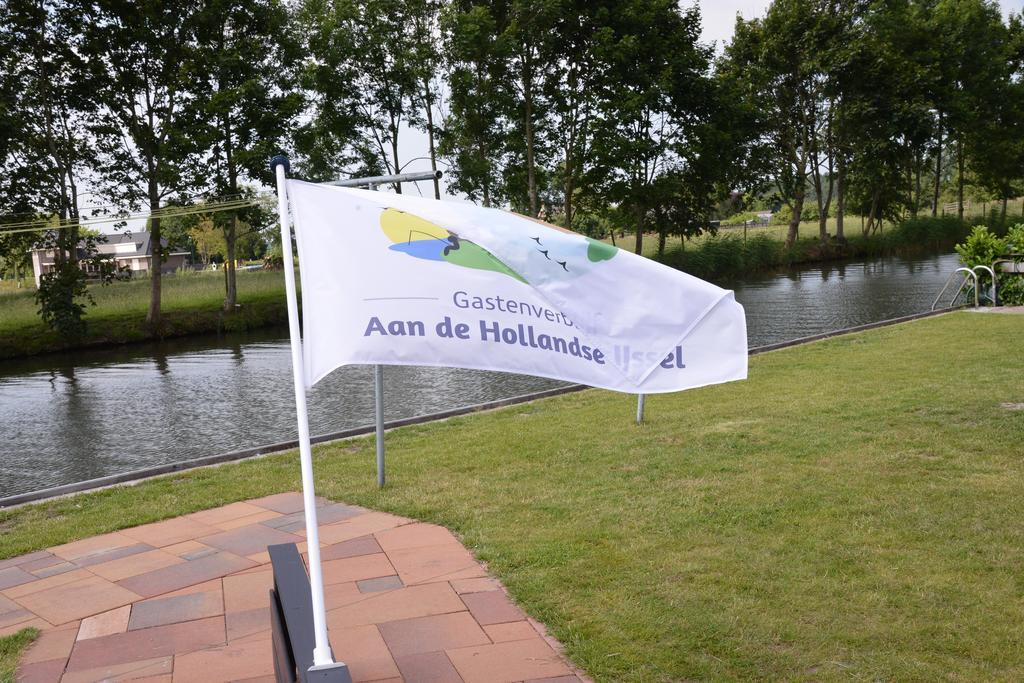 Guest House Aan De Hollandse Ijssel Montfoort Екстериор снимка