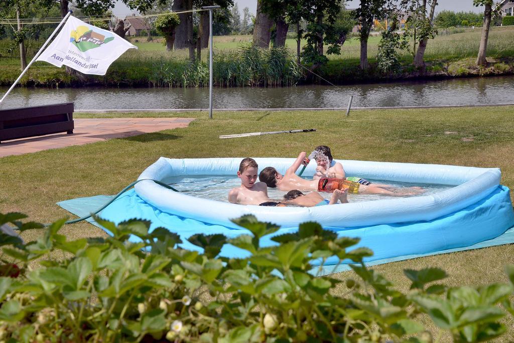 Guest House Aan De Hollandse Ijssel Montfoort Екстериор снимка